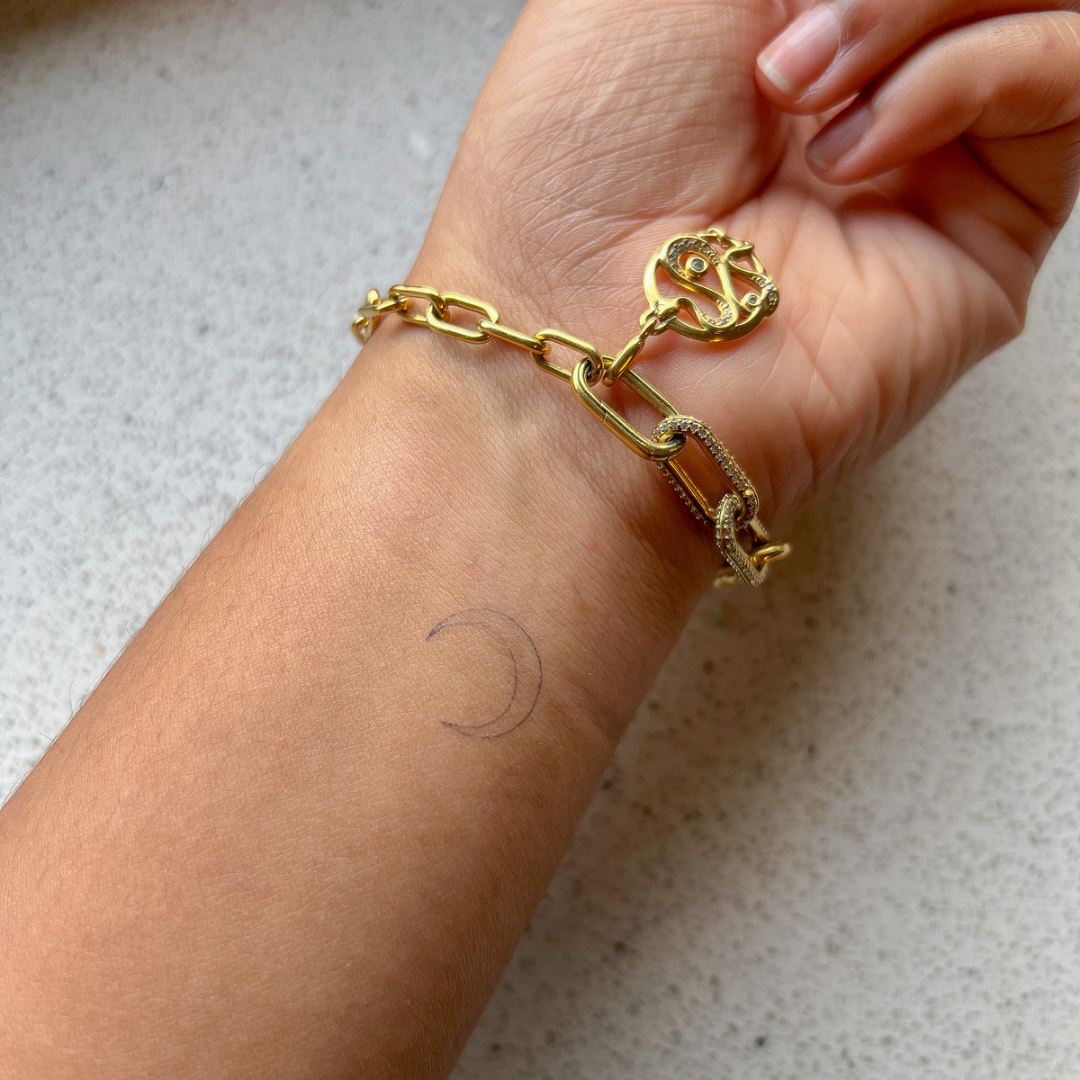 Lua de tatuagem temporária